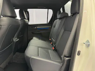 Toyota Hilux Double Cab.-Pick-up 2.8 D-4D MHEV 204 Invincible 4x4