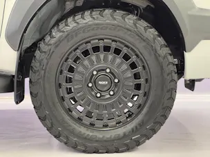 Toyota Hilux Double Cab.-Pick-up 2.8 D-4D MHEV 204 Invincible 4x4