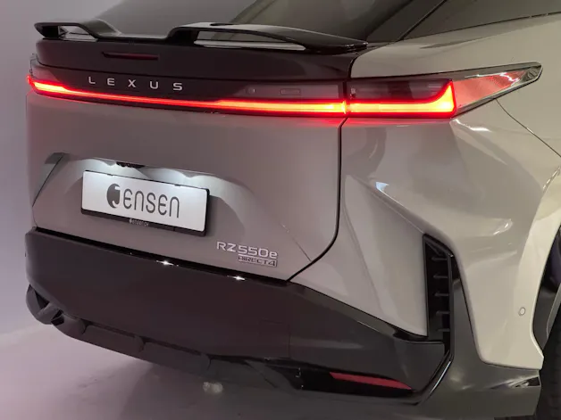 Lexus RZ 550e F Sport AWD