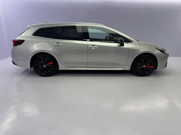 Toyota Corolla Touring Sports 2.0 HSD Swiss Edition
