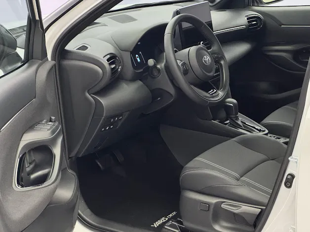 Toyota Yaris Cross 1.5 VVT-i HSD Premium AWD-i