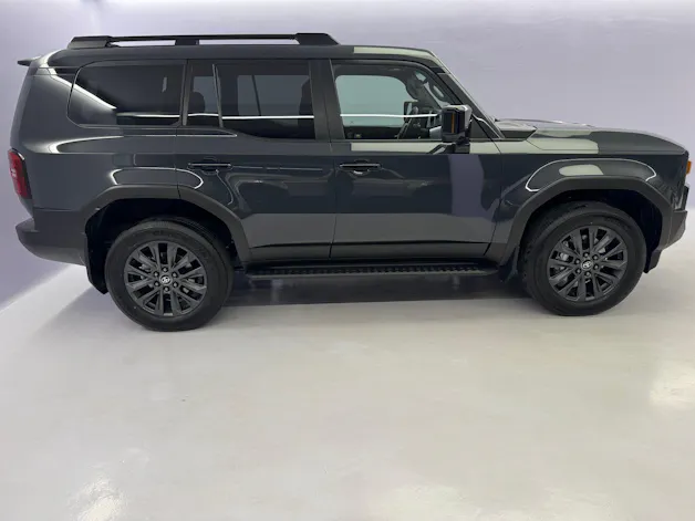 Toyota Land Cruiser 2.8 D 48V Invincible AWD