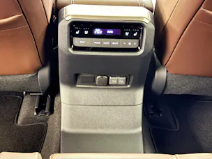 Toyota Land Cruiser 2.8 D 48V Invincible AWD