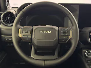 Toyota Land Cruiser 2.8 D 48V Invincible AWD