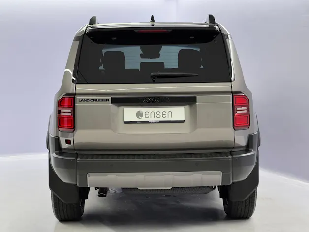 Toyota Land Cruiser 2.8 D 48V Invincible AWD