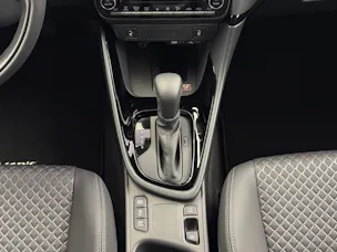 Toyota Yaris 1.5 VVT-i HSD Premium