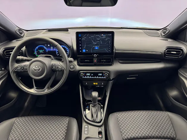 Toyota Yaris 1.5 VVT-i HSD Premium