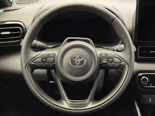 Toyota Yaris 1.5 VVT-i HSD Premium