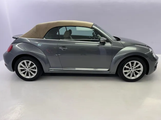 VW Beetle Cabriolet 1.4 TSI Design DSG