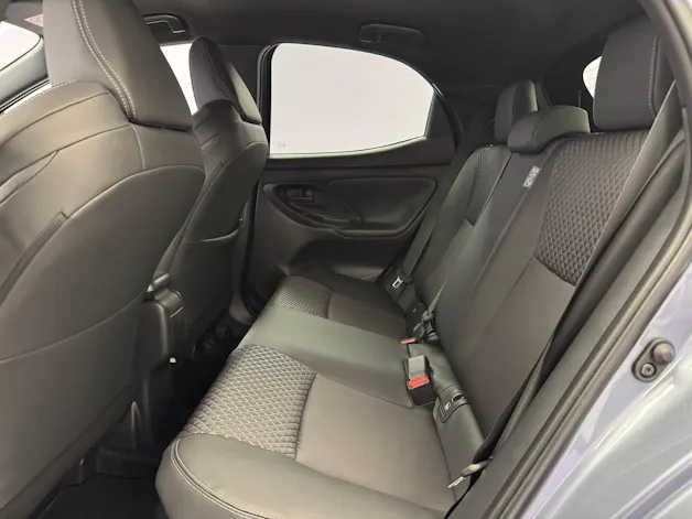 Toyota Yaris 1.5 VVT-i HSD Premium