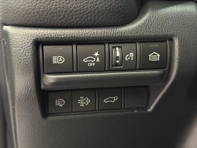 Toyota Land Cruiser 2.8 D 230 Invincible AWD