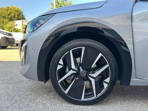Peugeot 208 1.2 Hybrid 145 GT Exclusive