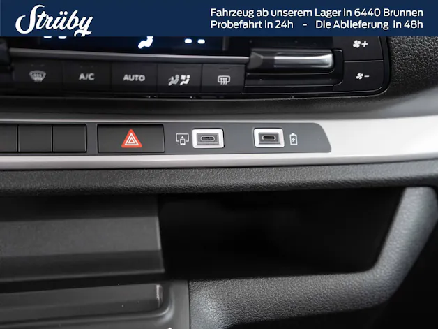 PEUGEOT Traveller Standard 2.2 BlueHDi 180PS  Family Edition S/S