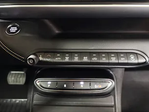 JEEP Avenger 1.2 MHEV 85th Anniversary Sky 4xe