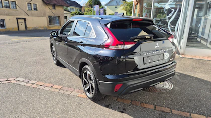 MITSUBISHI ECLIPSE CROSS 10
