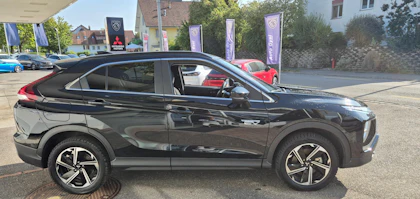 MITSUBISHI ECLIPSE CROSS 3