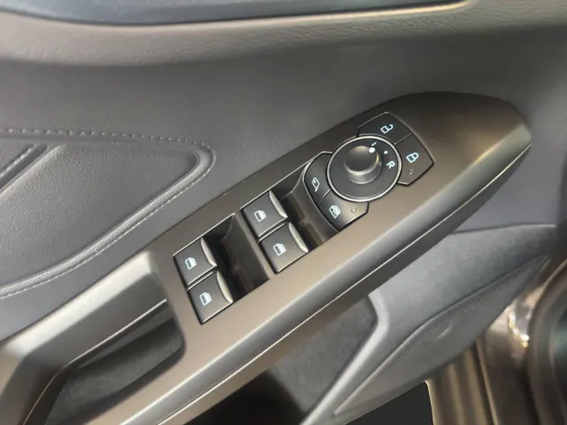 Ford Focus 1.0i EcoB Hybrid 155 Active X