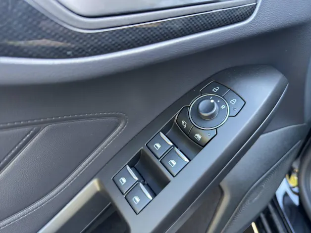 Ford Focus Station Wagon 1.0i EcoB Hybrid 155 ST-Line