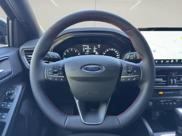 Ford Focus Station Wagon 1.0i EcoB Hybrid 155 ST-Line