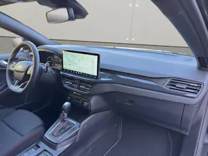 FORD Focus Station Wagon 1.0i EcoB Hybrid 155 ST-Line