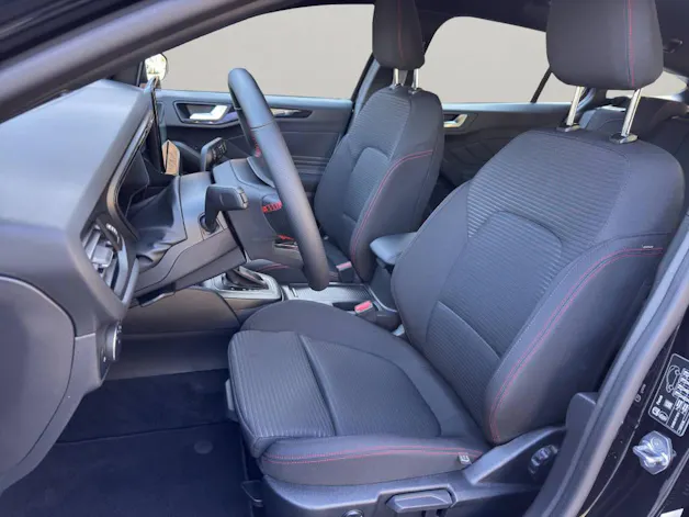 Ford Focus Station Wagon 1.0i EcoB Hybrid 155 ST-Line