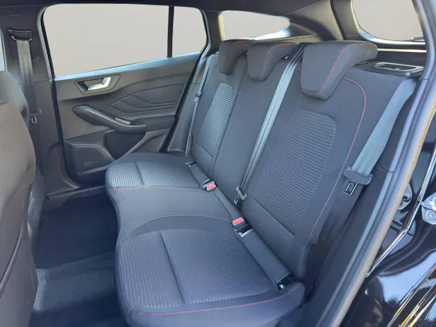Ford Focus Station Wagon 1.0i EcoB Hybrid 155 ST-Line