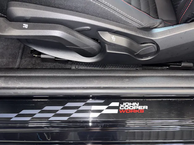 MINI Cabrio John Cooper Works