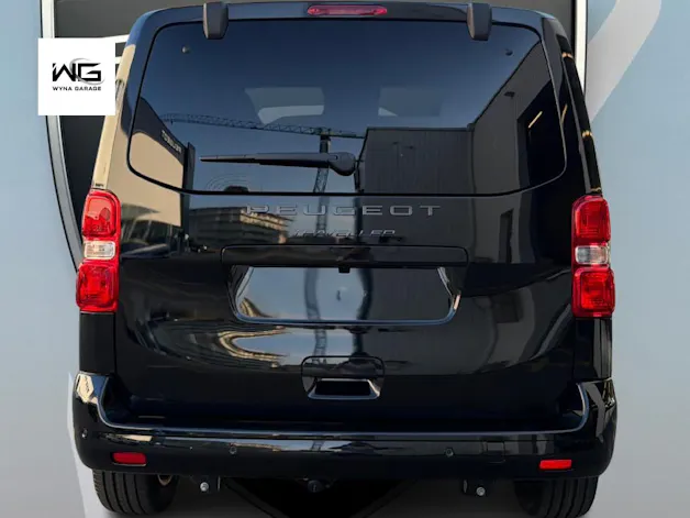 Peugeot Traveller Standard 2.2 BlueHDi 180 Business VIP S/S