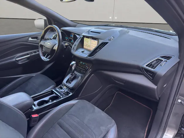 Ford Kuga 2.0 TDCi 180 ST-Line FPS