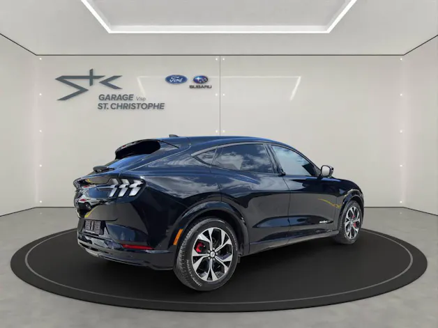 Ford Mustang Mach-E Extended AWD
