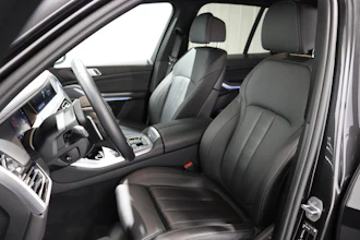 https://vehicle.imgix.net/4427331/895723d7-5eb2-425b-9945-7b9e506a7185.JPG
