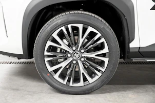 Fahrzeugbild TOYOTA Yaris Cross 1.5 VVT-i HSD Premium AWD-i