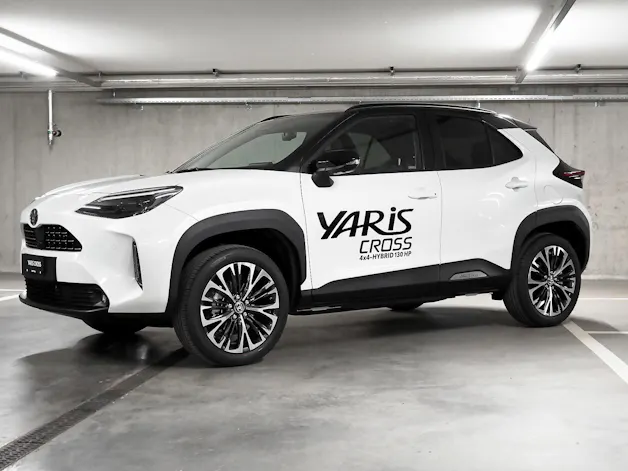 Toyota Yaris Cross 1.5 VVT-i HSD Premium AWD-i