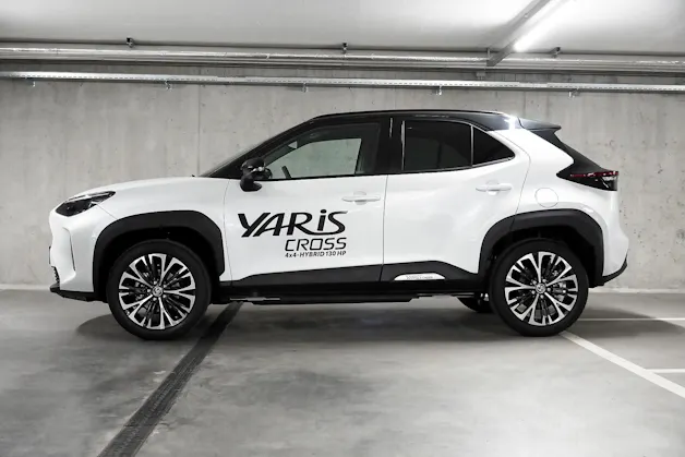 Toyota Yaris Cross 1.5 VVT-i HSD Premium AWD-i