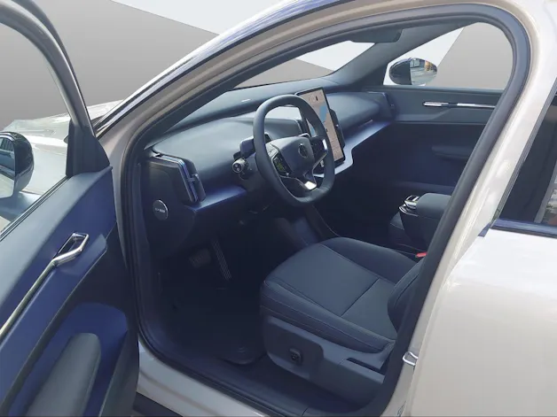 Volvo EX30 P8 Ultra AWD