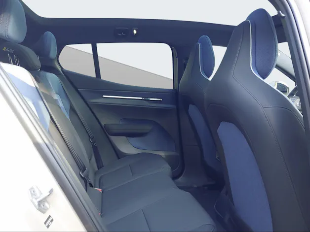 Volvo EX30 P8 Ultra AWD