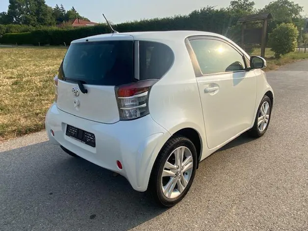 Toyota iQ 1.0 VVT-i Linea Luna