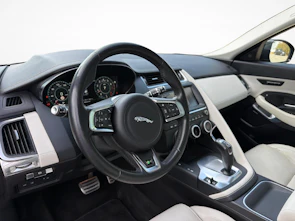 immagine del veicolo JAGUAR E-Pace 2.0 T 250 R-Dynamic HSE AWD