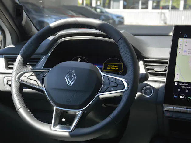 RENAULT Captur 1.8 E-Tech techno