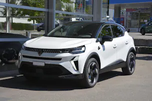 RENAULT Captur 1.8 E-Tech techno