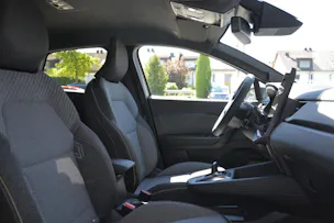 RENAULT Captur 1.8 E-Tech techno