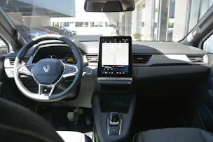 RENAULT Captur 1.8 E-Tech techno