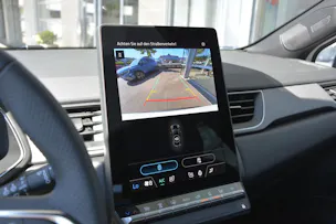 RENAULT Captur 1.8 E-Tech techno