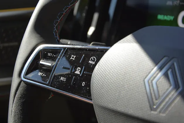 RENAULT Rafale 1.2 E-Tech Plug-in Atelier Alpine