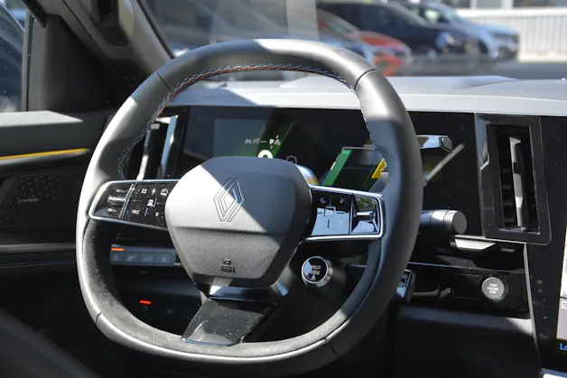 RENAULT Rafale 1.2 E-Tech Plug-in Atelier Alpine