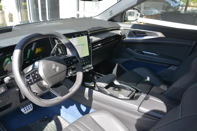 RENAULT Rafale 1.2 E-Tech Plug-in Atelier Alpine