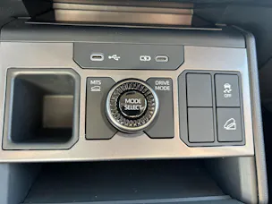 Toyota Hilux Double Cab.-Pick-up 59KWh Comfort