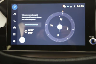 https://vehicle.imgix.net/4427422/ea80c50f-c8ae-4e5a-a35d-1ce9f908ea0e.jpg