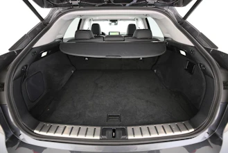https://vehicle.imgix.net/4427426/eaa915b1-3b08-4362-8393-1b0bd2bf172d.jpg