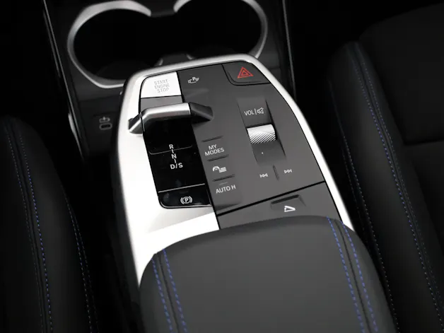BMW X1 23i xDrive paddles